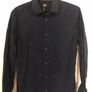 Men’s dark blue slim fit dress shirt H&M